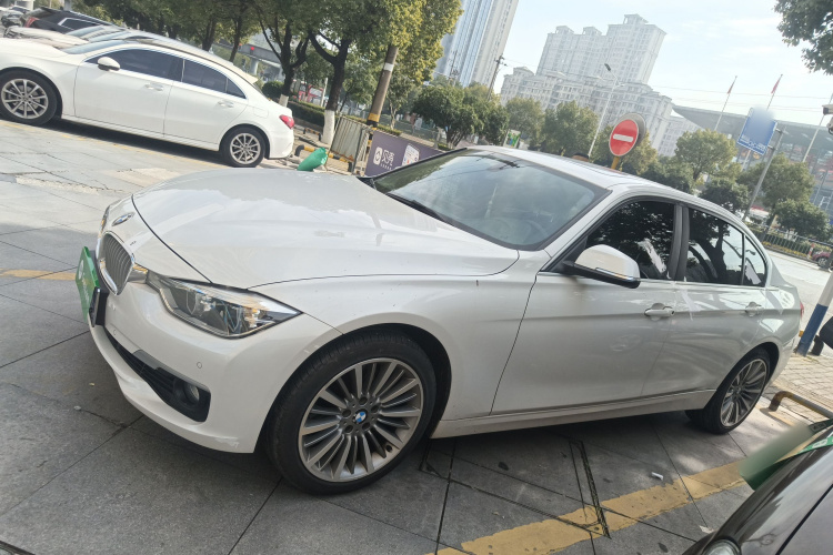 宝马3系 2019款 320Li 时尚型车身外观4