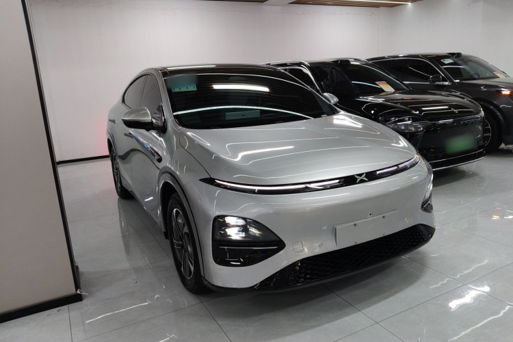 小鹏G6 2023款 580 长续航 Pro车身外观3