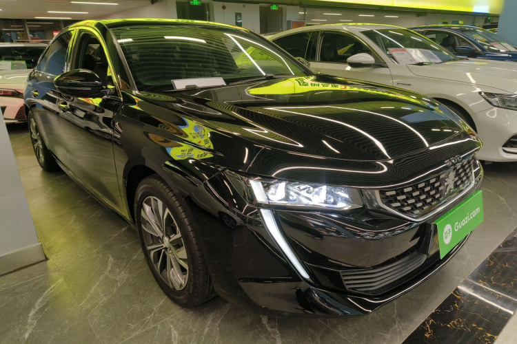 标致508 2022款 508L 360THP PureTech 驾趣版车身外观3