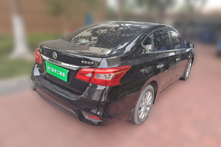 日产 轩逸 2022款 经典 1.6XL CVT豪华版车身外观7