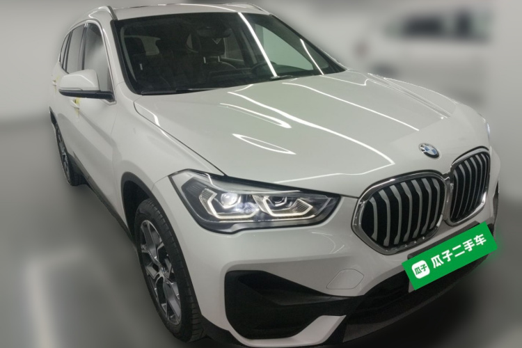 宝马X1 2022款 sDrive25Li 领先型车身外观3