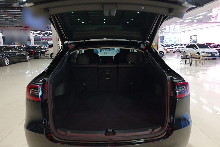 特斯拉 Model Y 2022款 后轮驱动版局部细节23