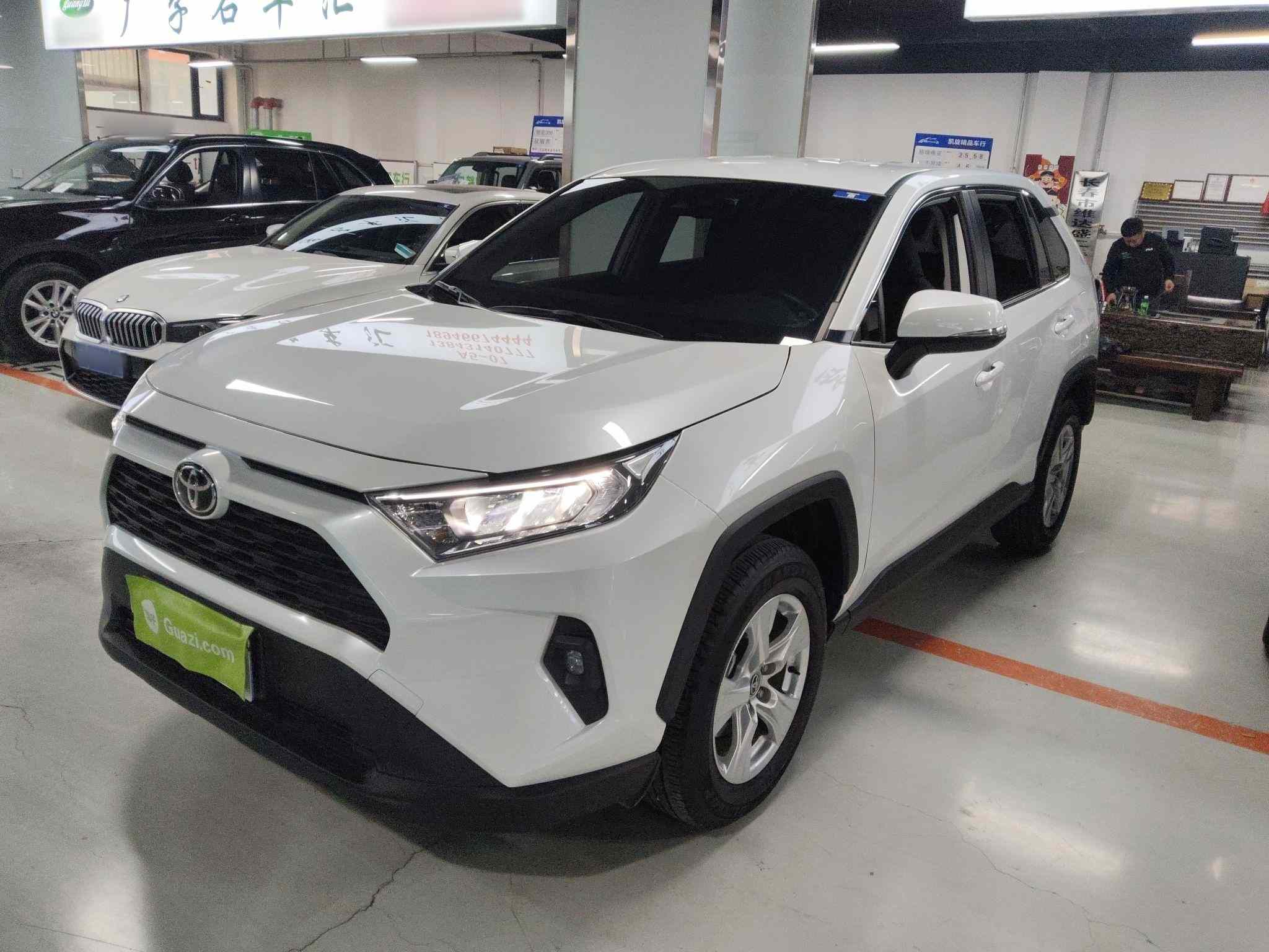 丰田 RAV4荣放 2023款 2.0L CVT两驱都市版(2)