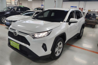 丰田 RAV4荣放 2023款 2.0L CVT两驱都市版