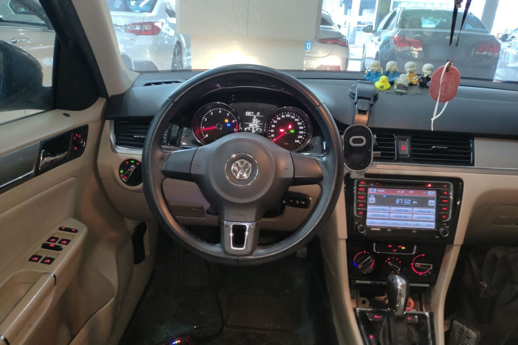 大众 宝来 2014款 1.6L 自动舒适型中控内饰13