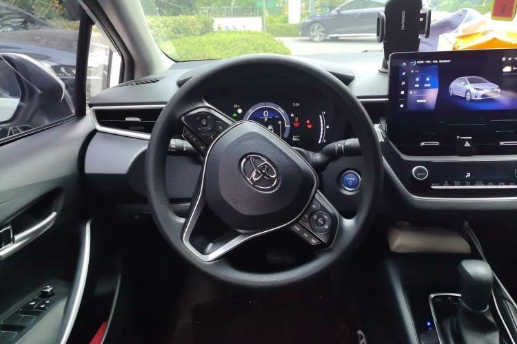 丰田 卡罗拉 2023款 1.8L 智能电混双擎 精英版中控内饰13