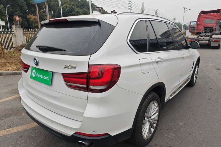 宝马X5(进口) 2014款 xDrive35i 典雅型车身外观7