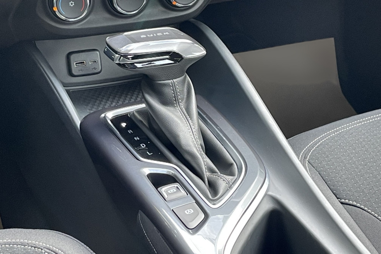 别克 威朗 2023款 Pro 乐逸版中控内饰7004