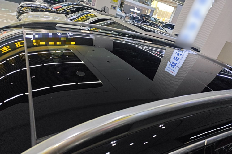 奔驰GLC 2023款 GLC 300 L 4MATIC 动感型 5座车身外观57