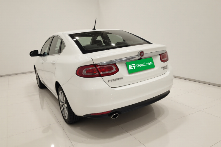 菲亚特 菲翔 2015款 1.4T 自动尊享版车身外观5