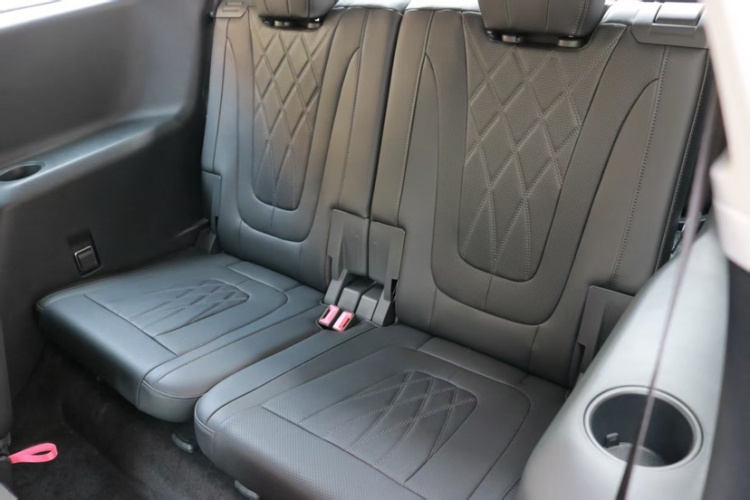 红旗HS7 PHEV 2024款 2.0T PHEV 四驱旗畅版 6座中控内饰7007