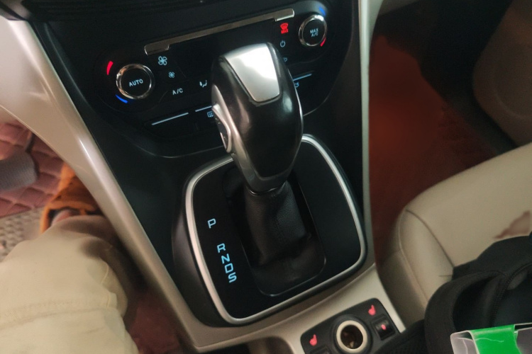 福特 翼虎 2013款 1.6L GTDi 四驱精英型局部细节18