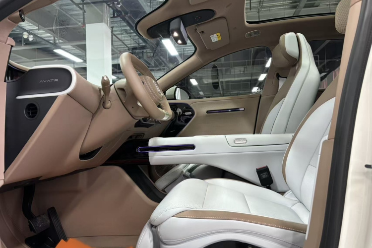 阿维塔07 2026款 Max+ 增程版 52.01kWh中控内饰7002