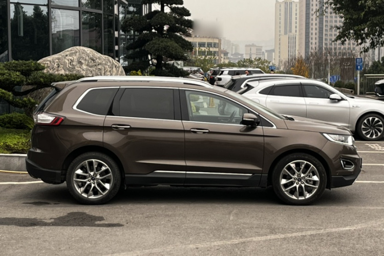 福特 锐界 2015款 2.7T GTDi 四驱尊锐型 7座车身外观6007