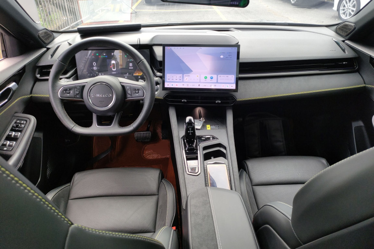 领克03 2023款 2.0TD DCT劲Pro中控内饰12