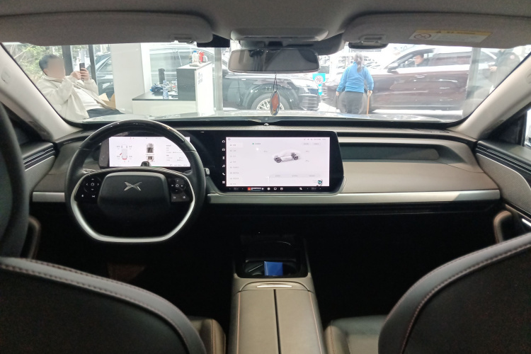 小鹏P7 2022款 480G中控内饰12