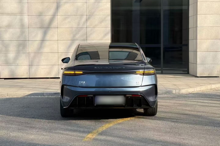 比亚迪 海豹 2022款 650km 四驱性能版车身外观6008