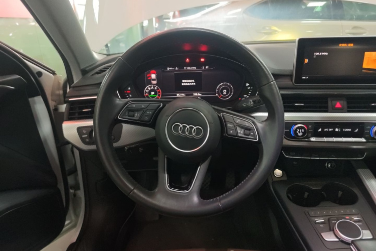 奥迪A4L 2018款 30周年年型 40 TFSI 时尚型局部细节13