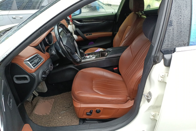 玛莎拉蒂 Ghibli 2014款 3.0T 标准版局部细节19