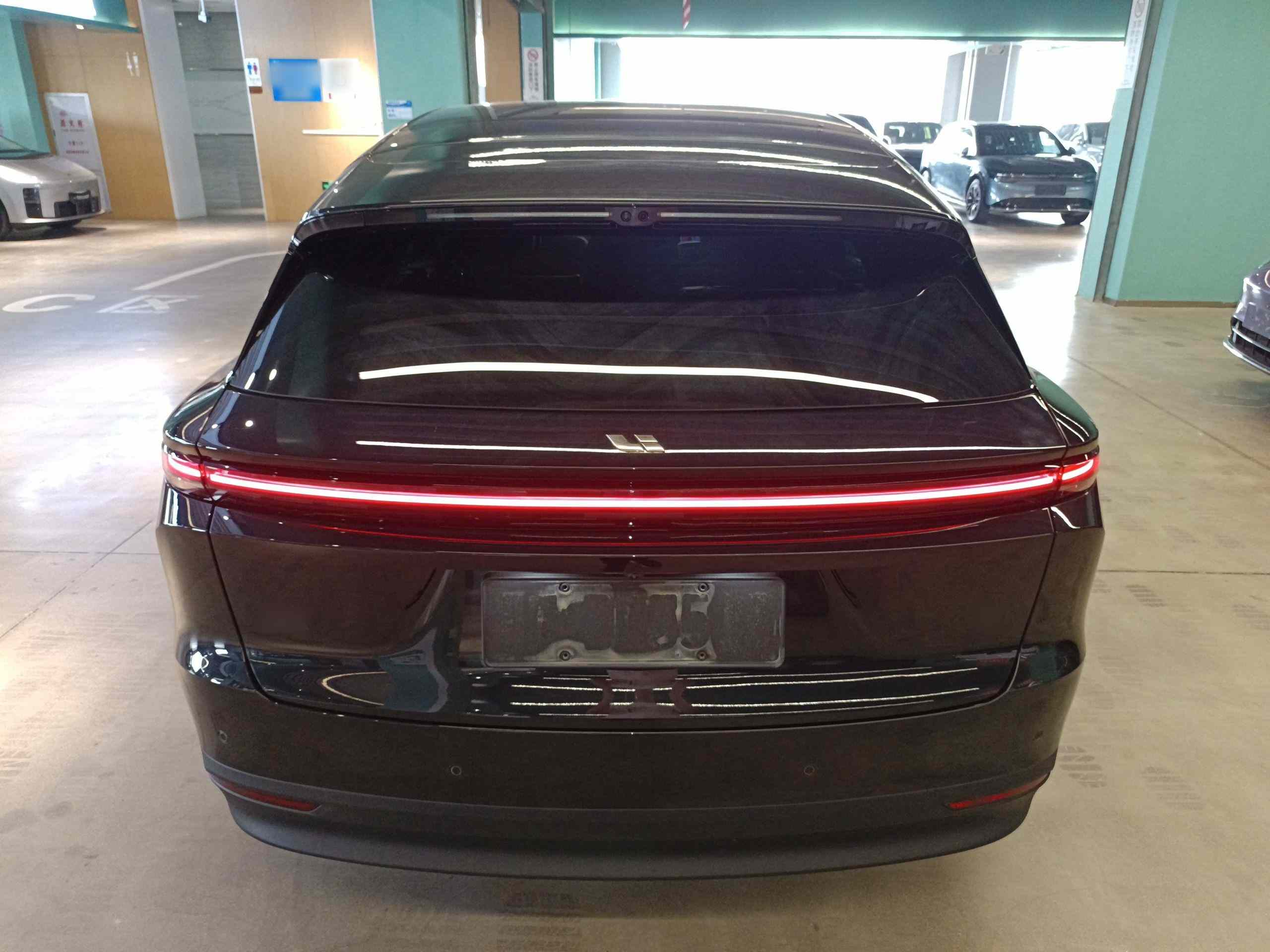 理想汽车 理想i6 2025款 两驱标准版(4)
