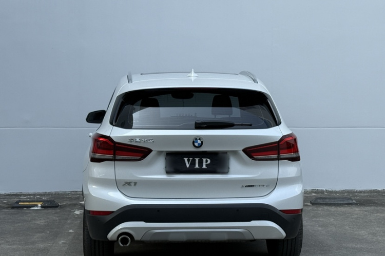 宝马X1新能源 2020款 xDrive30Le 尊享型车身外观6009