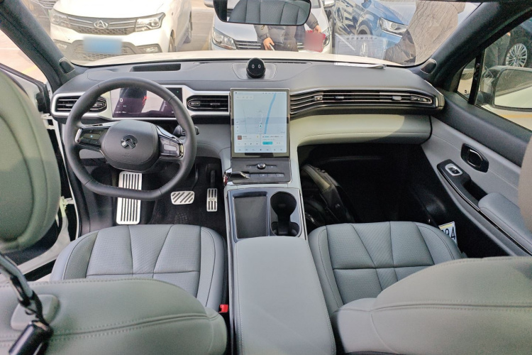 蔚来ES8 2020款 580KM 签名版 六座版中控内饰12