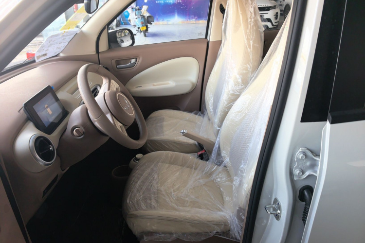 五菱汽车 宏光MINIEV 2025款 四门版 进阶款中控内饰19