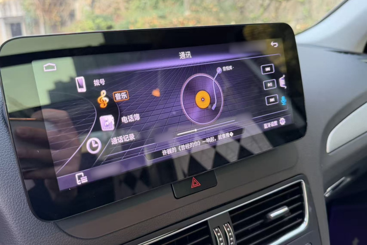 奥迪Q5 2016款 40 TFSI 技术型中控内饰7003