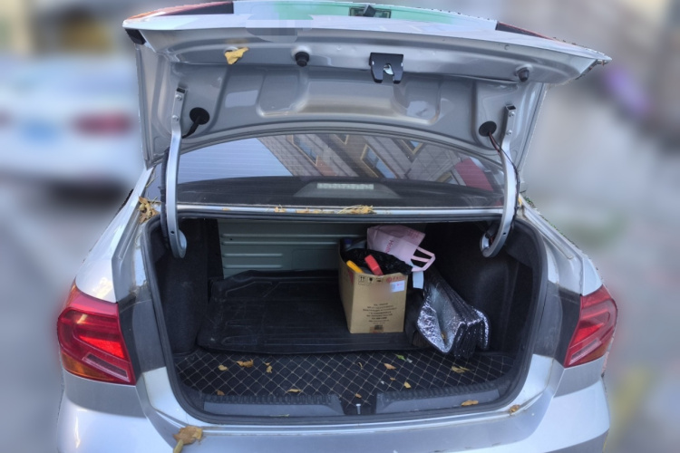 大众 捷达 2017款 1.5L 手动时尚型局部细节23