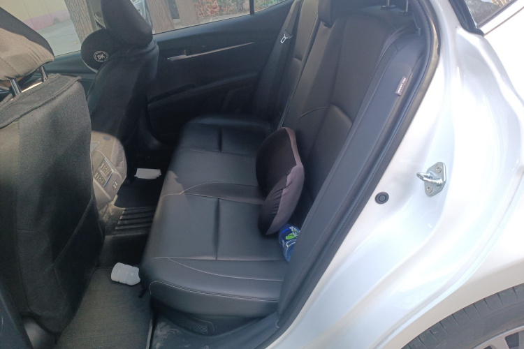 丰田 凯美瑞 2024款 双擎 2.0HGVP 豪华版中控内饰21