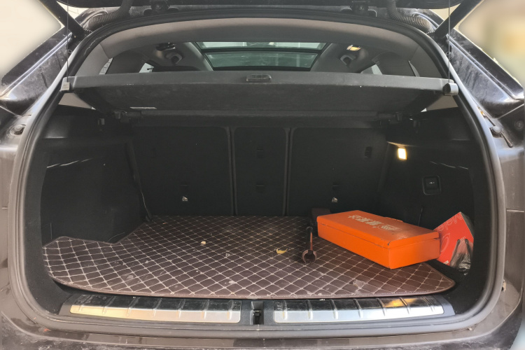 宝马X1 2016款 sDrive20Li 豪华型中控内饰23