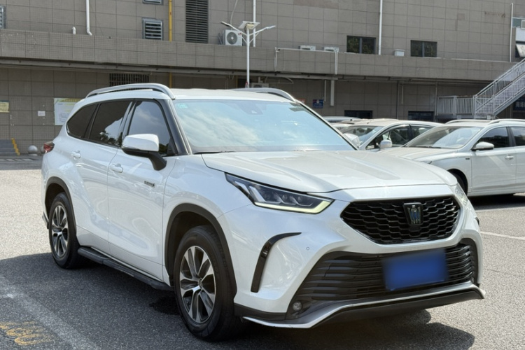 丰田 皇冠陆放 2022款 2.5L HEV两驱精英版车身外观6009