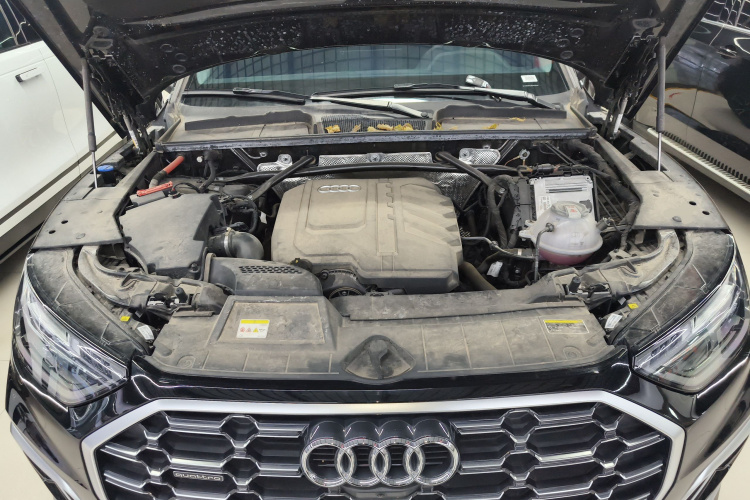 奥迪Q5L 2025款 40 TFSI 时尚动感型局部细节24