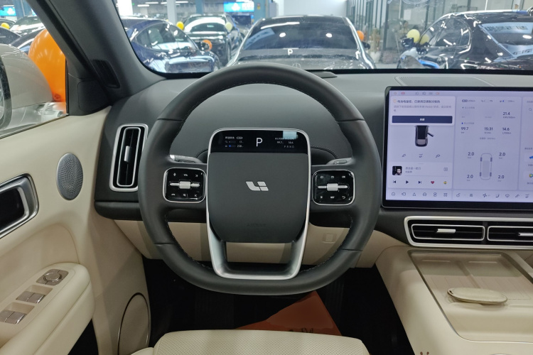 理想汽车 理想L6 2024款 Pro中控内饰13