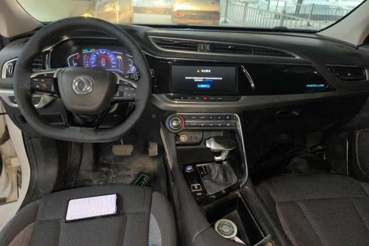 东风风神AX7 2019款 1.6T 自动AI先锋型 国V中控内饰7002