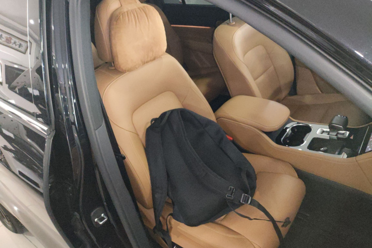 理想汽车 理想ONE 2021款 增程6座版局部细节41