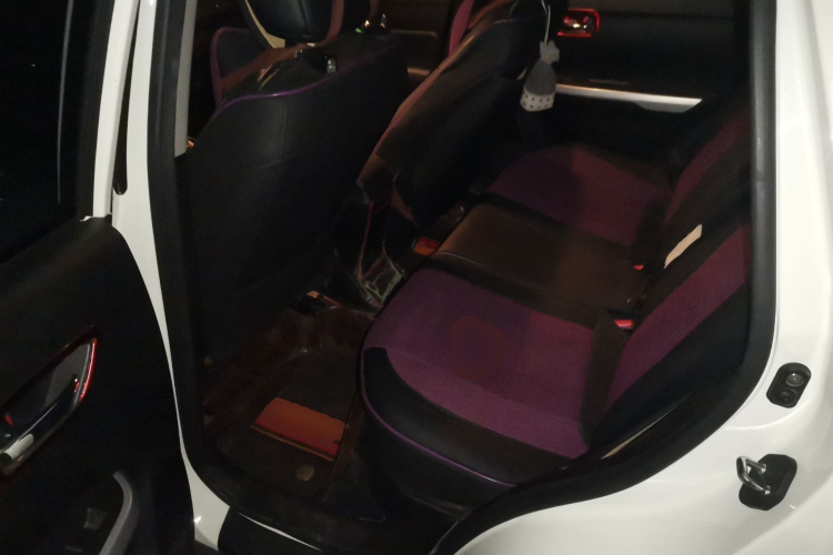 铃木 维特拉 2016款 1.4T 自动四驱旗舰型中控内饰21