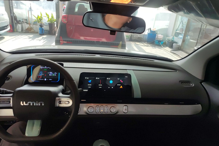 长安启源 长安Lumin 2023款 301km 蜜沁款中控内饰12