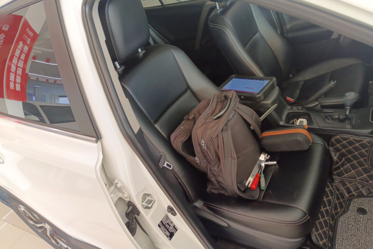 丰田 RAV4荣放 2019款 2.0L CVT两驱先锋版 国V局部细节41