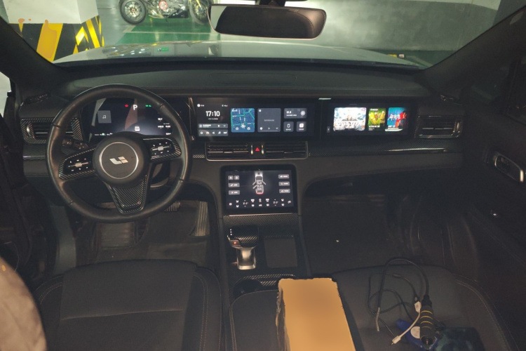 理想汽车 理想ONE 2021款 增程6座版中控内饰12