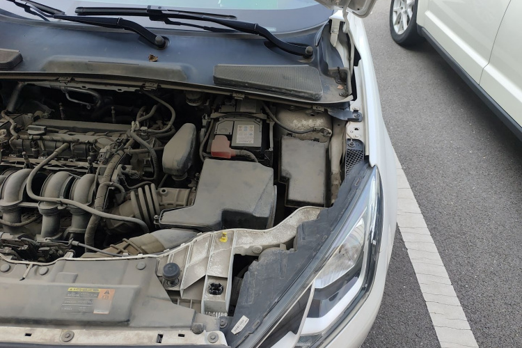 福特 福睿斯 2015款 1.5L 自动时尚型局部细节9002