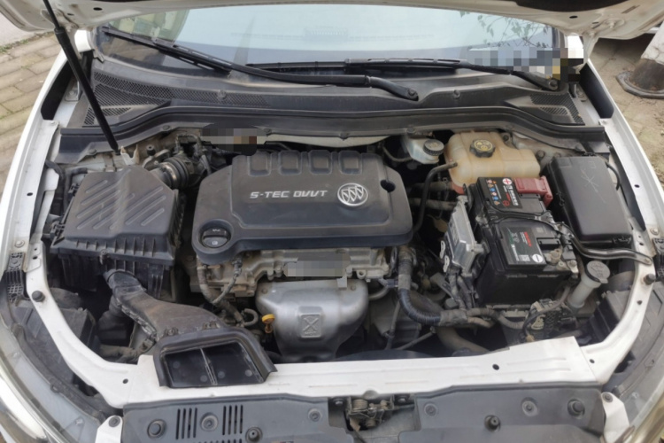 别克 英朗 2017款 15N 手动精英型局部细节24