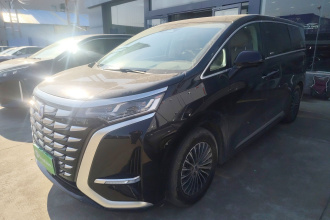 腾势D9 2024款 DM-i 980 四驱旗舰型