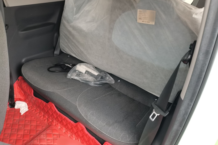 吉利银河 2024款 熊猫mini 200km 耐力熊中控内饰21