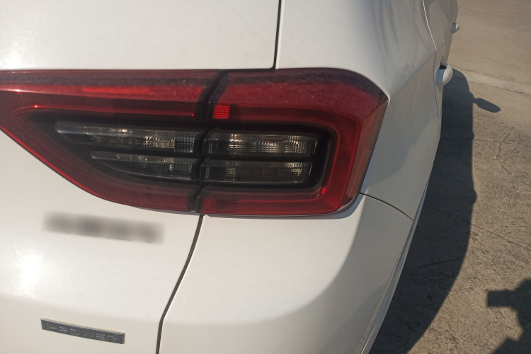 奇瑞 瑞虎5x 2017款 1.5T 手动精英型车身外观9