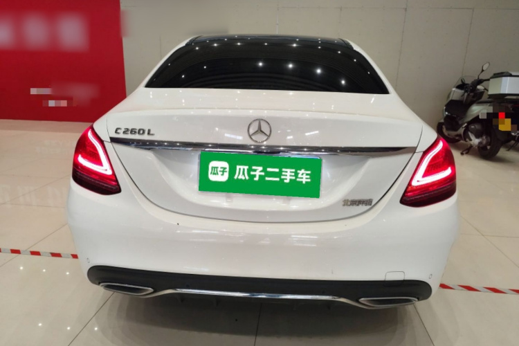 奔驰C级 2021款 C 260 L 运动版车身外观6
