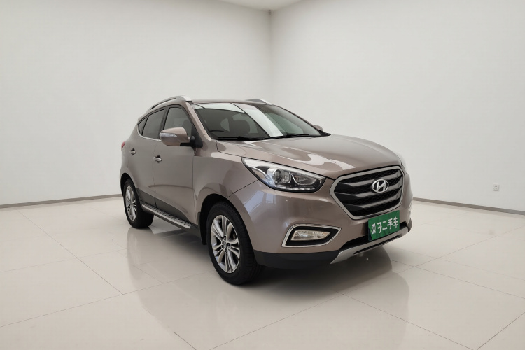 北京现代ix35 2013款 2.0L 自动两驱智能型GLS 国V车身外观3