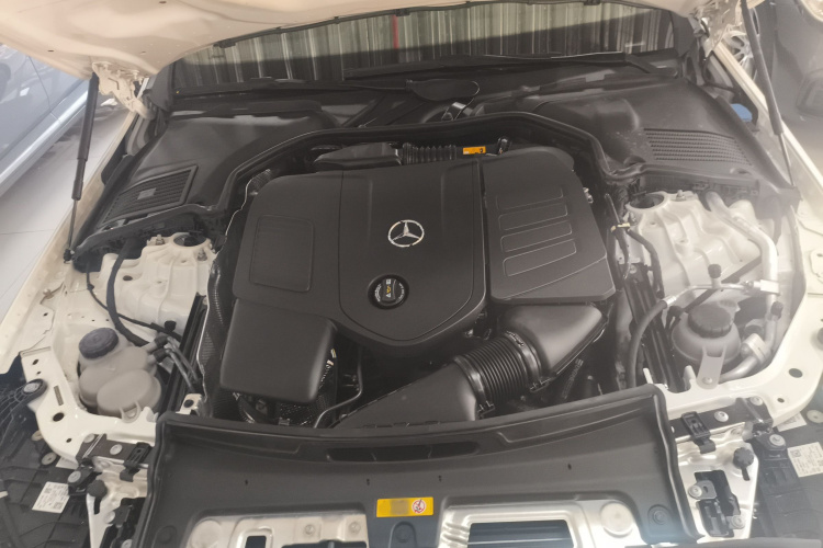 奔驰C级 2024款 改款 C 260 L 运动版机舱底盘24