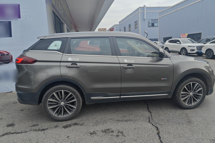 吉利汽车 博越 2018款 1.8TD 自动两驱智尊型4G互联版车身外观7