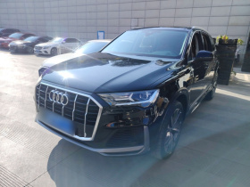 奥迪Q7 2022款 55 TFSI quattro S line运动型